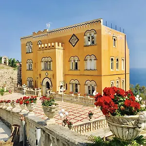 Riis 4*, Taormina Italy